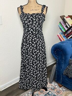 Black & White Floral Sundress - Women's